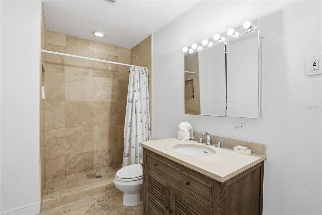 16205 Captiva Drive, Captiva, FL 33924 Photo