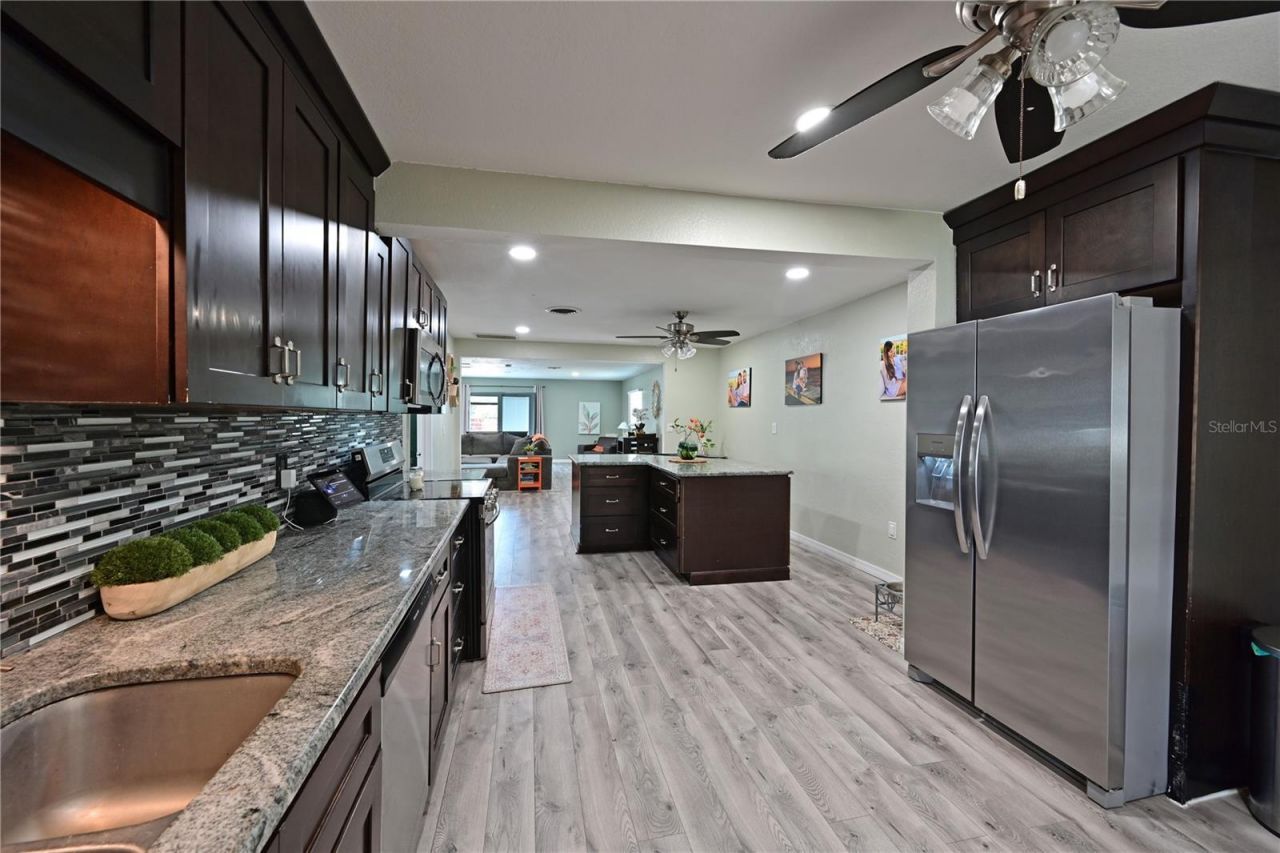 1423 12th Avenue W, Palmetto, FL 34221 Photo