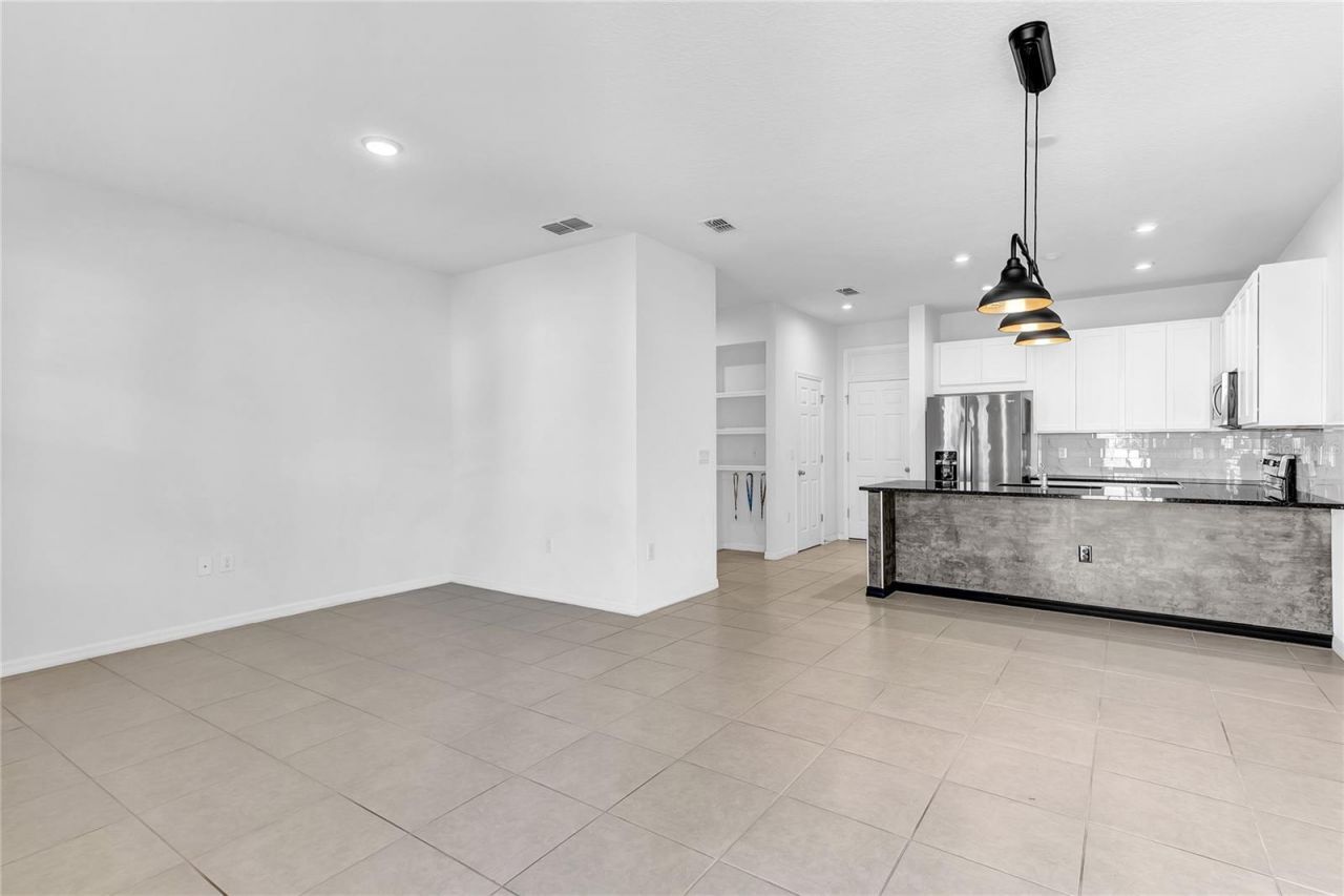 2274 Centerra Loop, Kissimmee, FL 34741 Photo