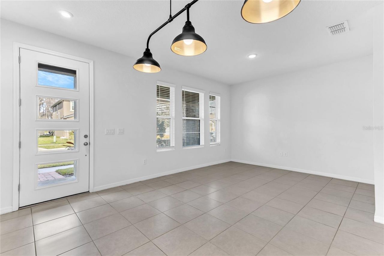 2274 Centerra Loop, Kissimmee, FL 34741 Photo
