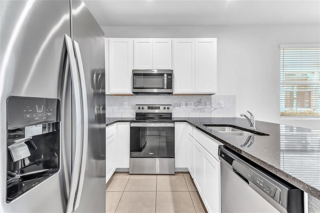 2274 Centerra Loop, Kissimmee, FL 34741 Photo