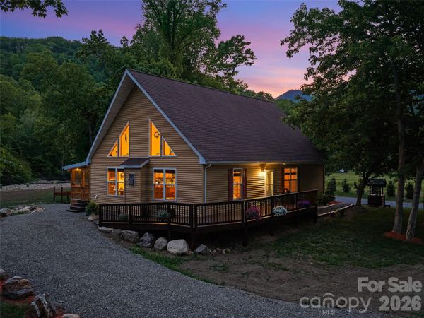 326 Ewart Wilson Road, Burnsville, NC 28714