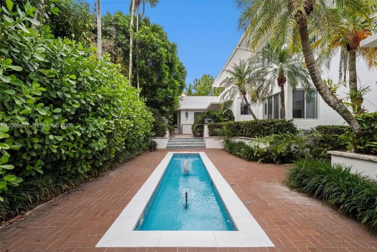 114 3 San Marino Ter, Miami Beach, FL 33139 Photo