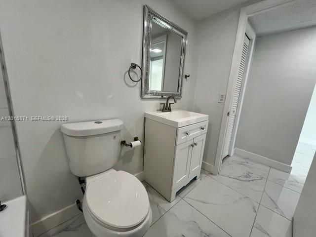 5050 NW 7th St, Unit 220, Miami, FL 33126 Photo