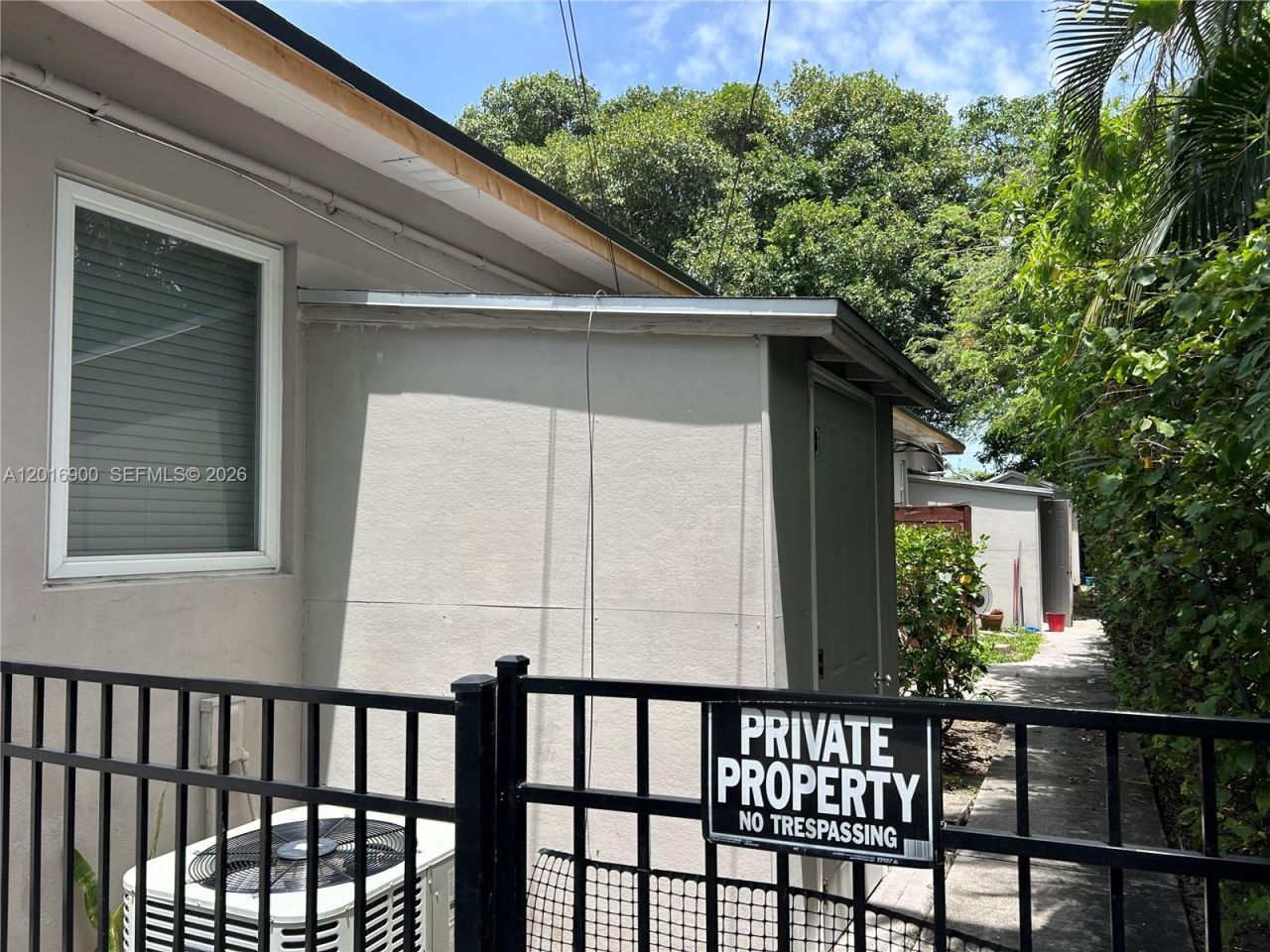 2843 SW 37th Ct , Unit W, Miami, FL 33134 Photo