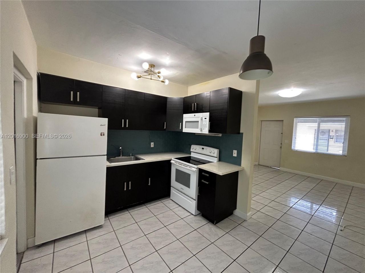 2843 SW 37th Ct , Unit W, Miami, FL 33134 Photo