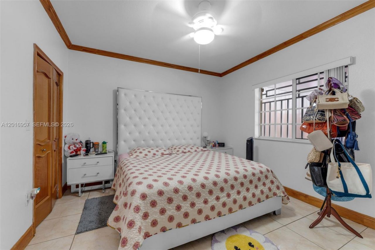 12266 SW 215th Ter , Miami, FL 33177 Photo