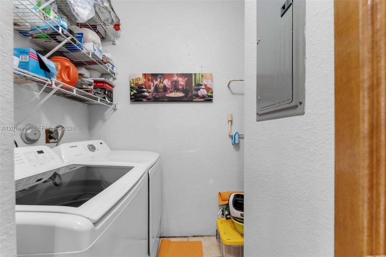 12266 SW 215th Ter , Miami, FL 33177 Photo