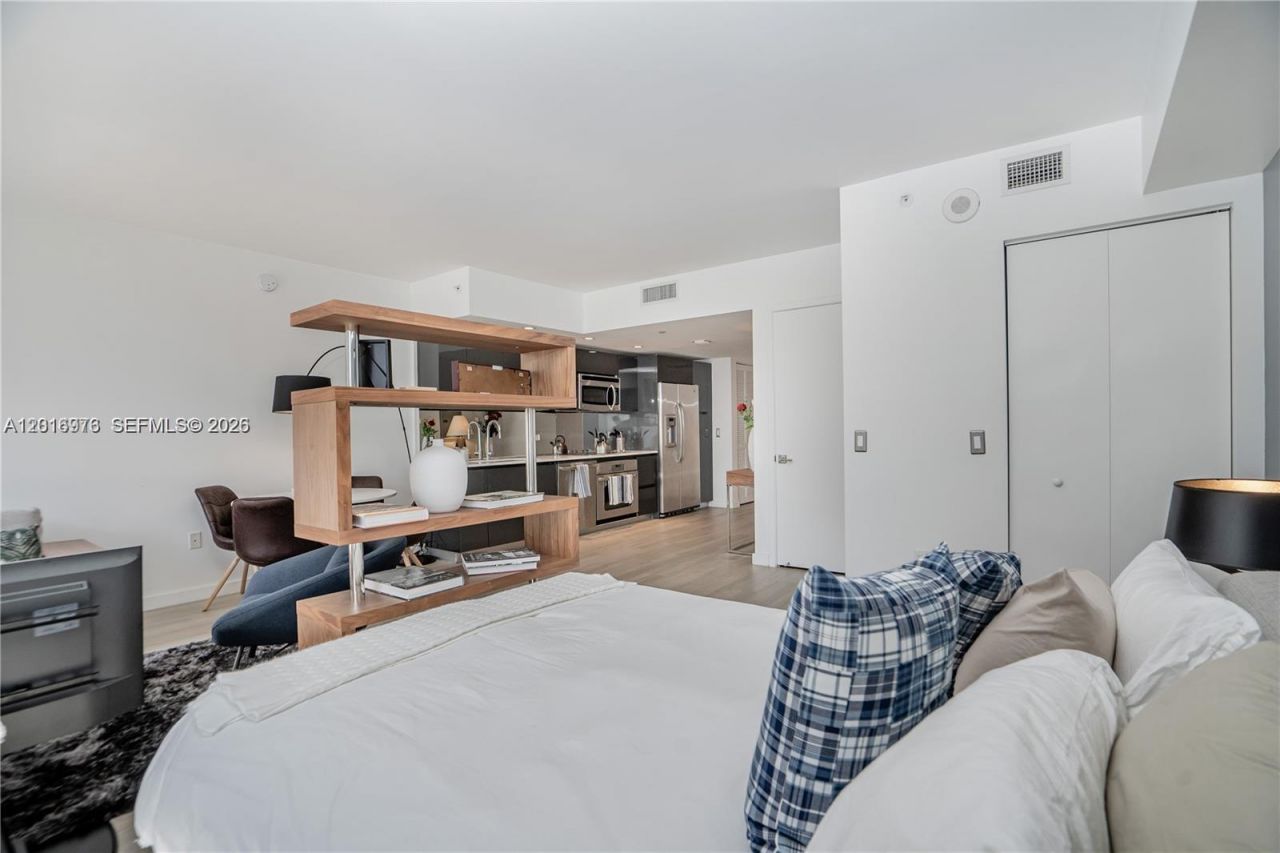 31 SE 6th St , Unit 2205, Miami, FL 33131 Photo