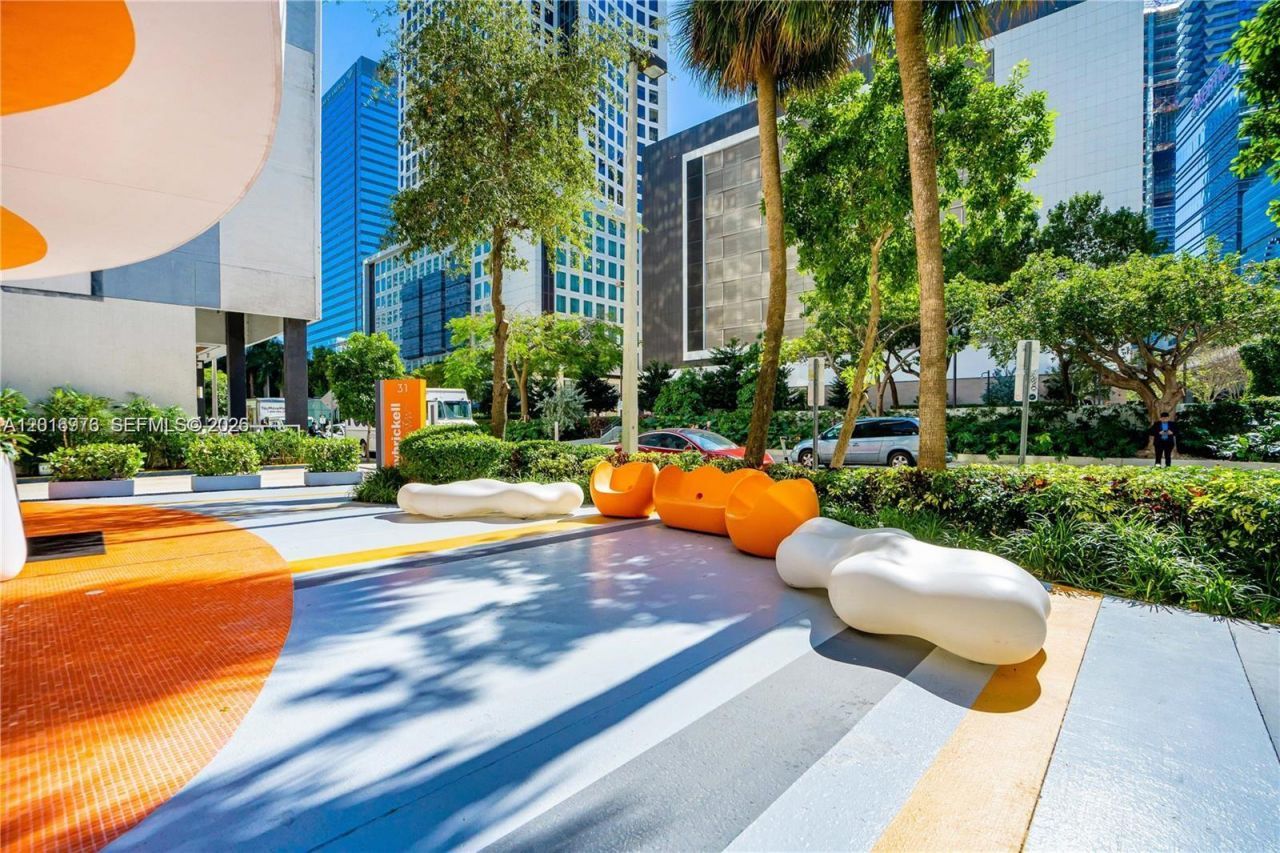 31 SE 6th St , Unit 2205, Miami, FL 33131 Photo