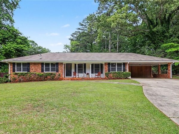 3122 Wanda Woods Drive , Atlanta, GA 30340