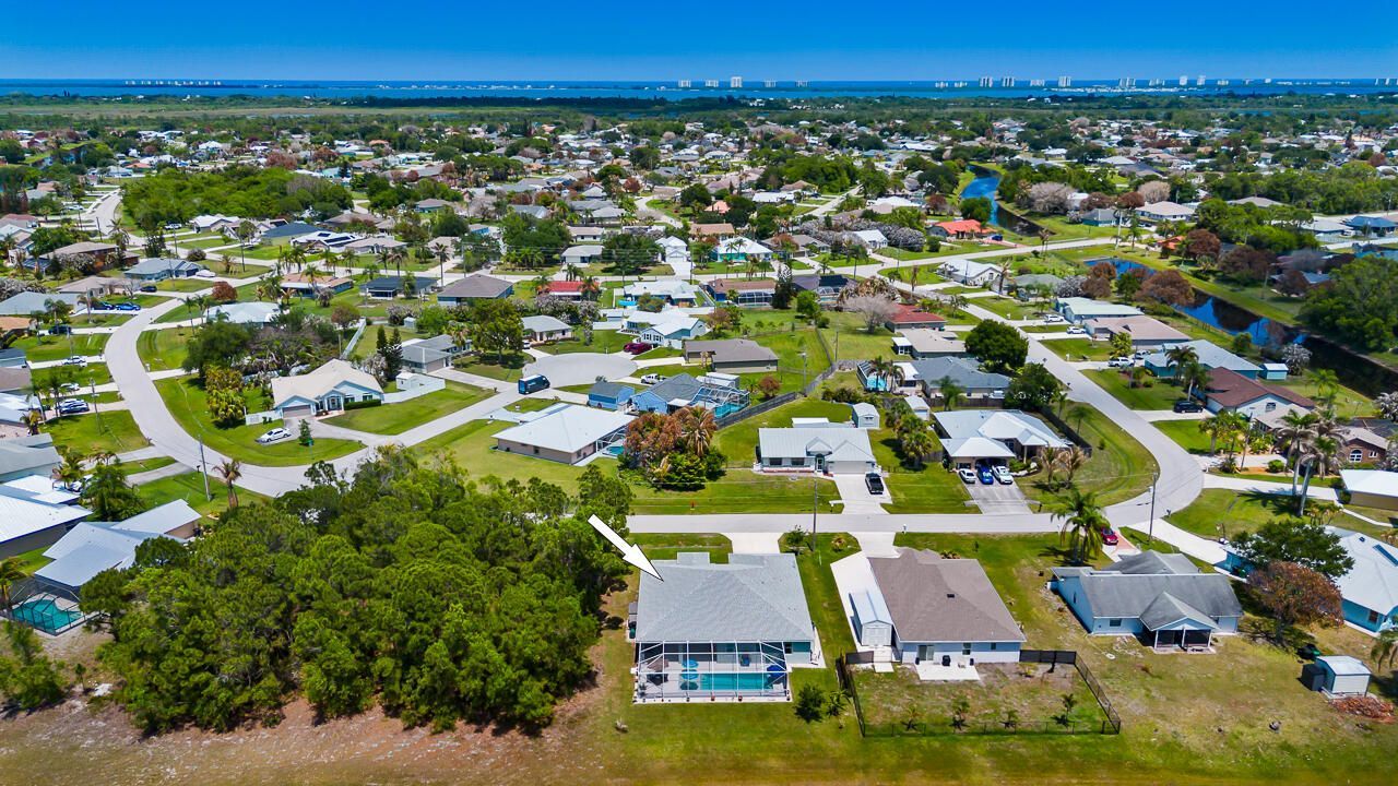 2549 SE Lyman Circle, Port Saint Lucie, FL 34952 Photo