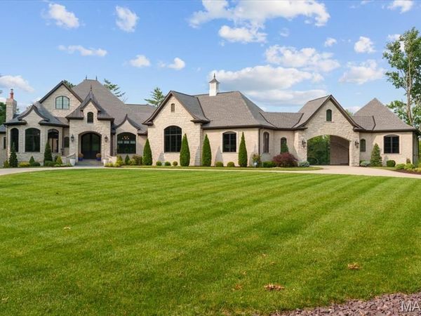 12723 Topping Acres , St Louis, MO 63131