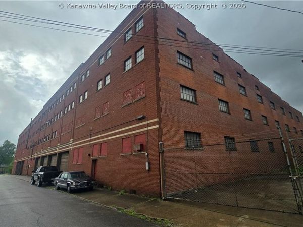 1330 6th Street, Charleston, WV 25302
