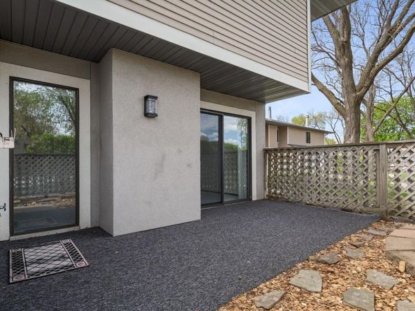 1115 Landmark Trail S, Hopkins, MN 55343