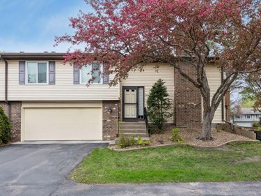 14441 92nd Avenue N, Maple Grove, MN 55369