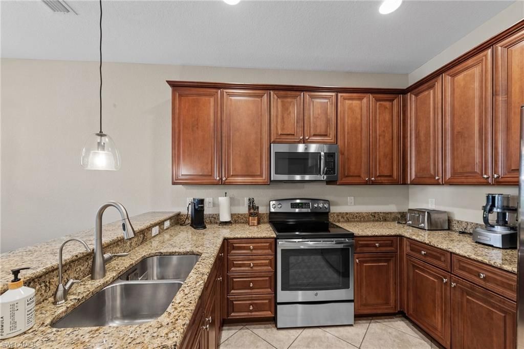 11736 Izarra Way, Unit 7809, Fort Myers, FL 33912 Photo