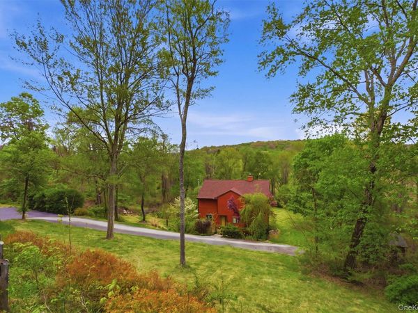 85 Ward Road, Salt Point, NY 12578