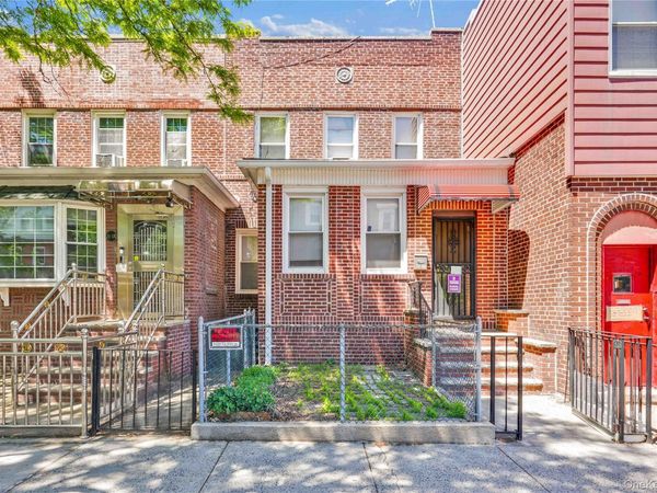 2104 23rd Street , Astoria, NY 11105