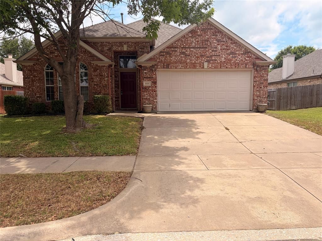 618 Rosarita Road, Arlington, TX 76002 Main Photo