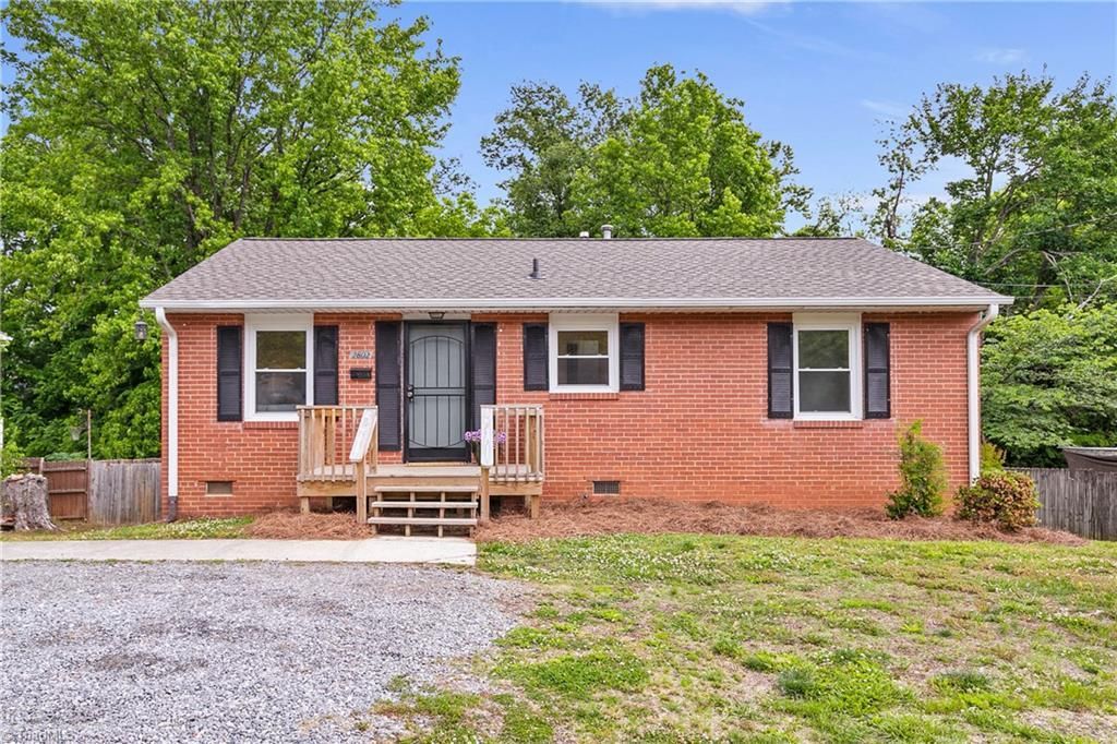 2802 Summit Avenue, Greensboro, NC 27405 Main Photo