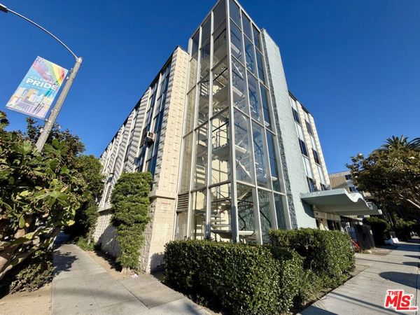 250 Linden Avenue, Unit 201, Long Beach, CA 90802