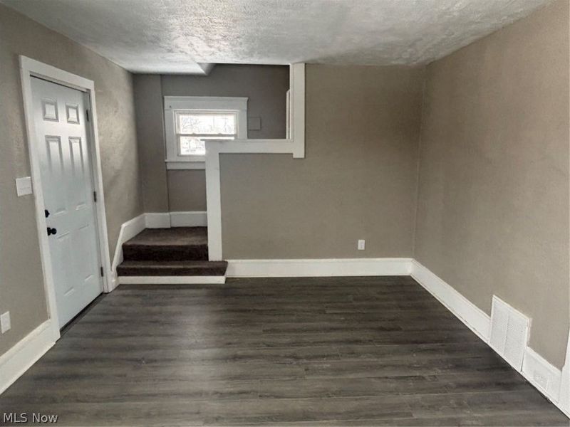 750 Brown Street, Akron, OH 44311 Photo 6