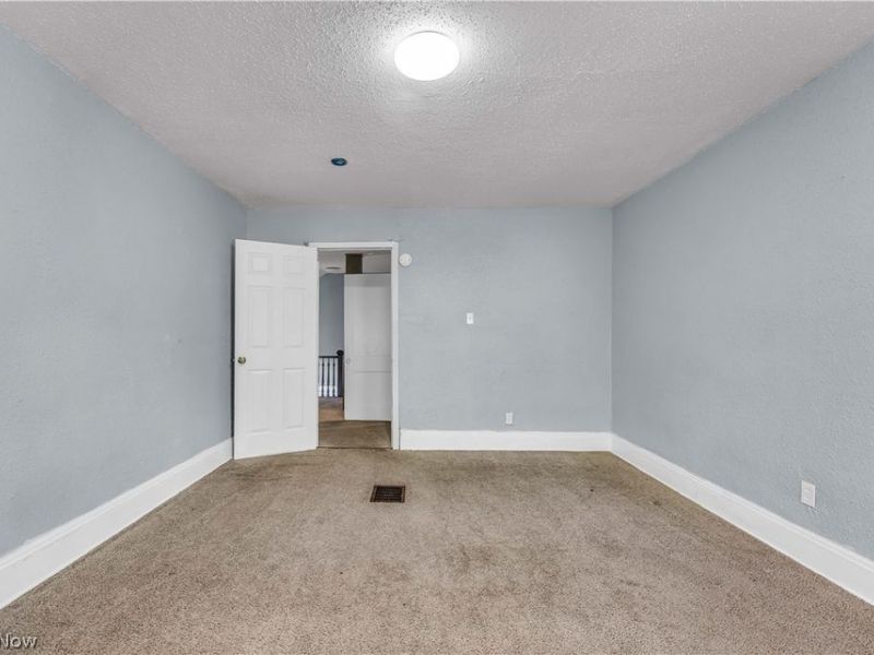 3359 E 65th Street, Cleveland, OH 44127 Photo 17