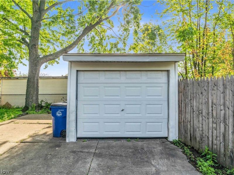 3359 E 65th Street, Cleveland, OH 44127 Photo 31