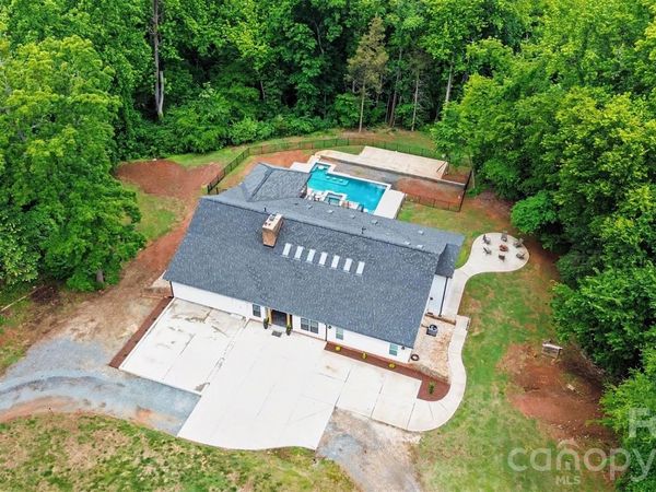 6201 Cory Bret Lane, Charlotte, NC 28278