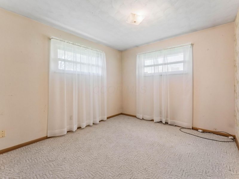 1493 Striebel Road , Columbus, OH 43227 Photo 4