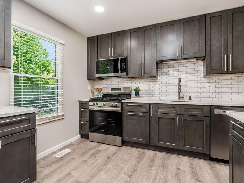 7652 Exploration Drive, Columbus, OH 43085 Photo 6