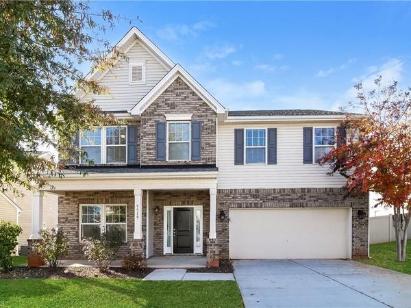5519 Hardie Farm Drive, Greensboro, NC 27405
