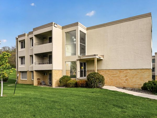 1923 Viking Drive NW, Unit 24, Rochester, MN 55901