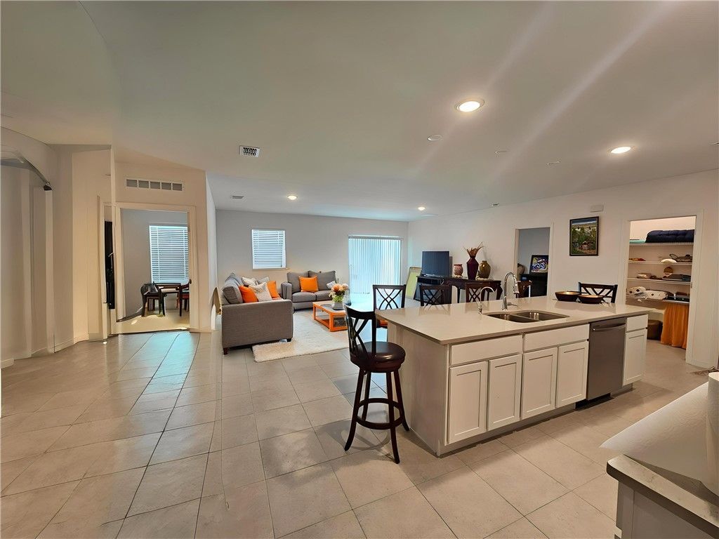 8445 101st Court, Vero Beach, FL 32967 Photo