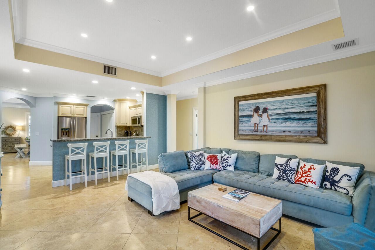 715 SW 25th Place, Boynton Beach, FL 33435 Photo