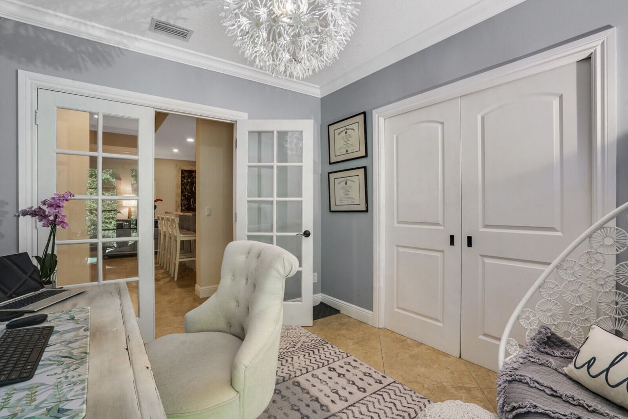 715 SW 25th Place, Boynton Beach, FL 33435 Photo