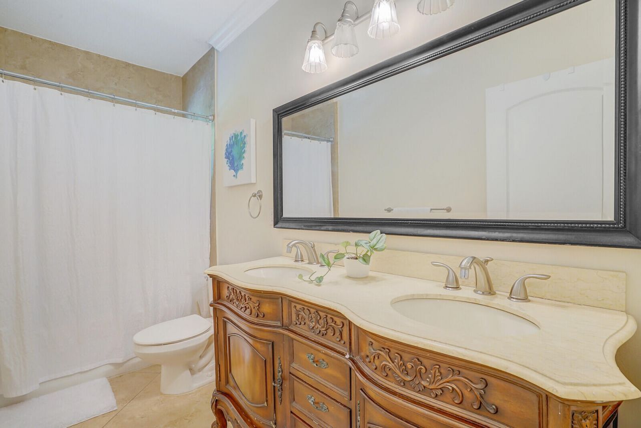 715 SW 25th Place, Boynton Beach, FL 33435 Photo