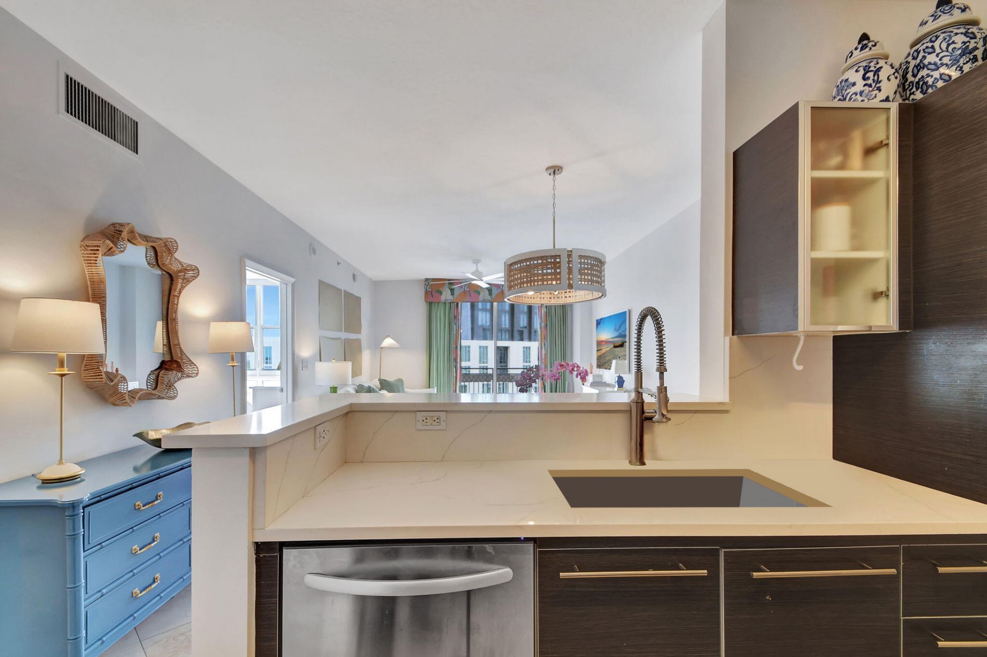550 Okeechobee Boulevard, Unit 1014, West Palm Beach, FL 33401 Photo