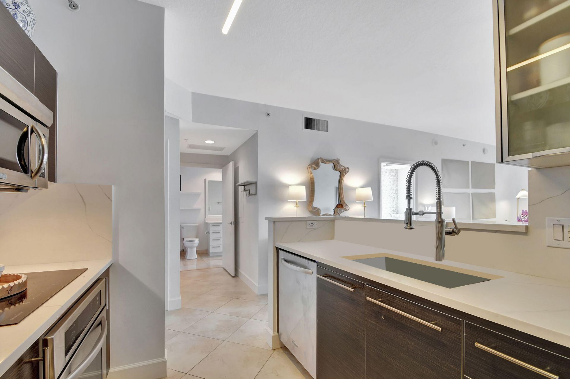 550 Okeechobee Boulevard, Unit 1014, West Palm Beach, FL 33401 Photo