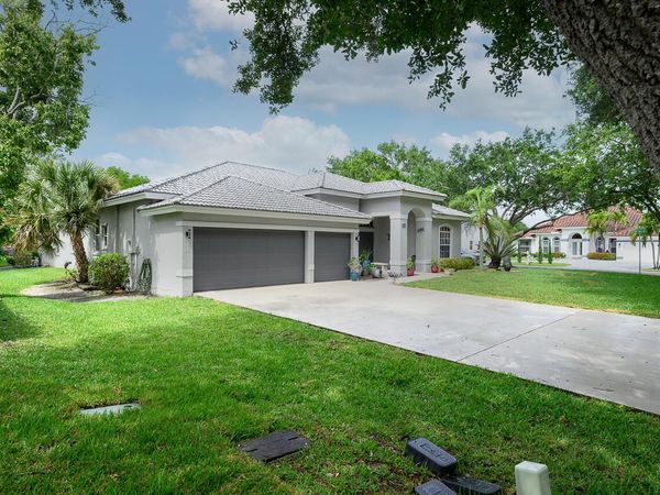 10370 NW 14th Place, Coral Springs, FL 33071