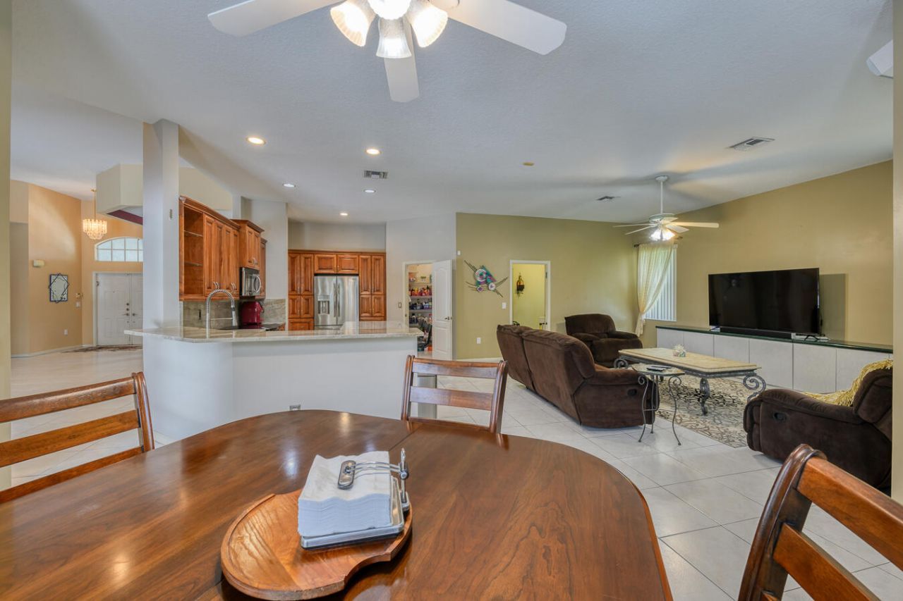 10370 NW 14th Place, Coral Springs, FL 33071 Photo