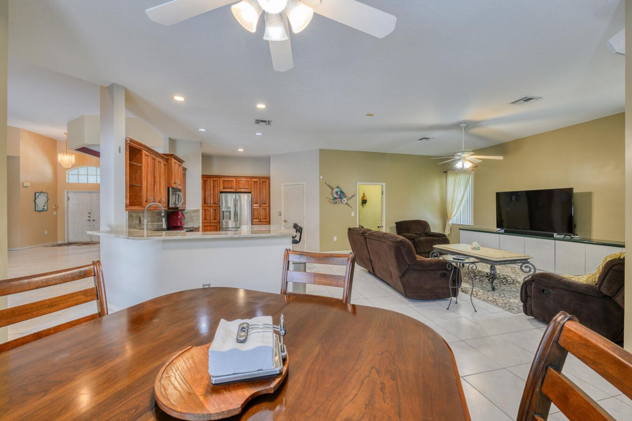 10370 NW 14th Place, Coral Springs, FL 33071 Photo