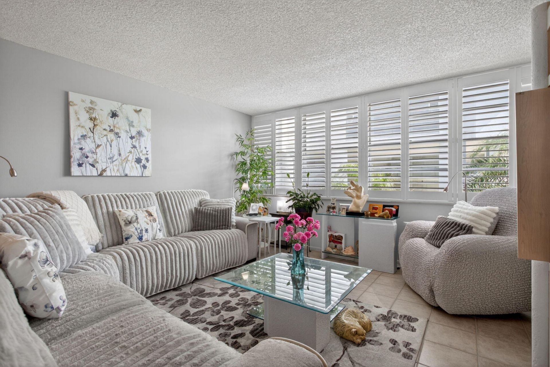 1170 N Federal Highway, Unit 305, Fort Lauderdale, FL 33304 Photo