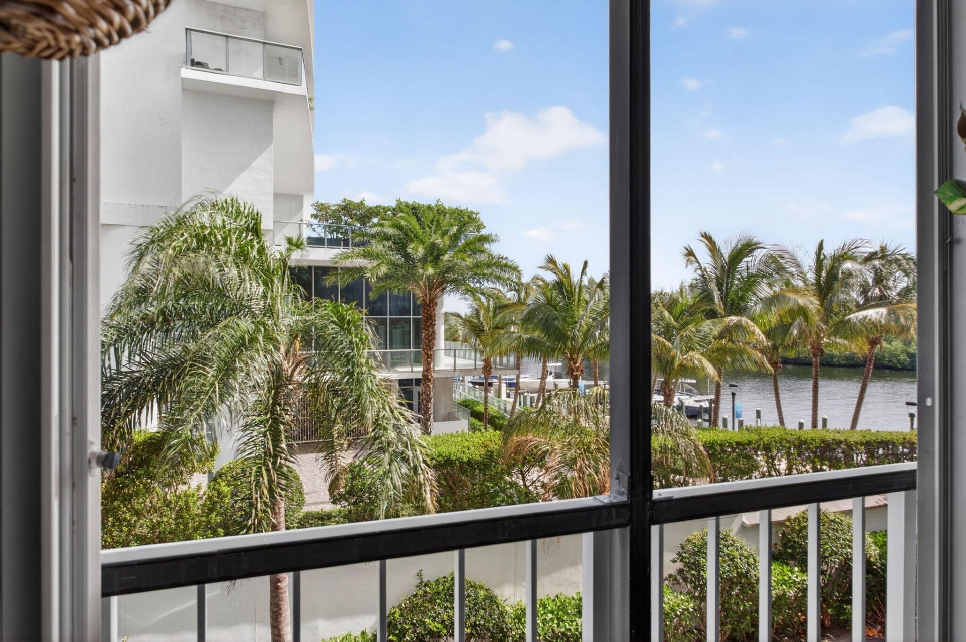 1170 N Federal Highway, Unit 305, Fort Lauderdale, FL 33304 Photo