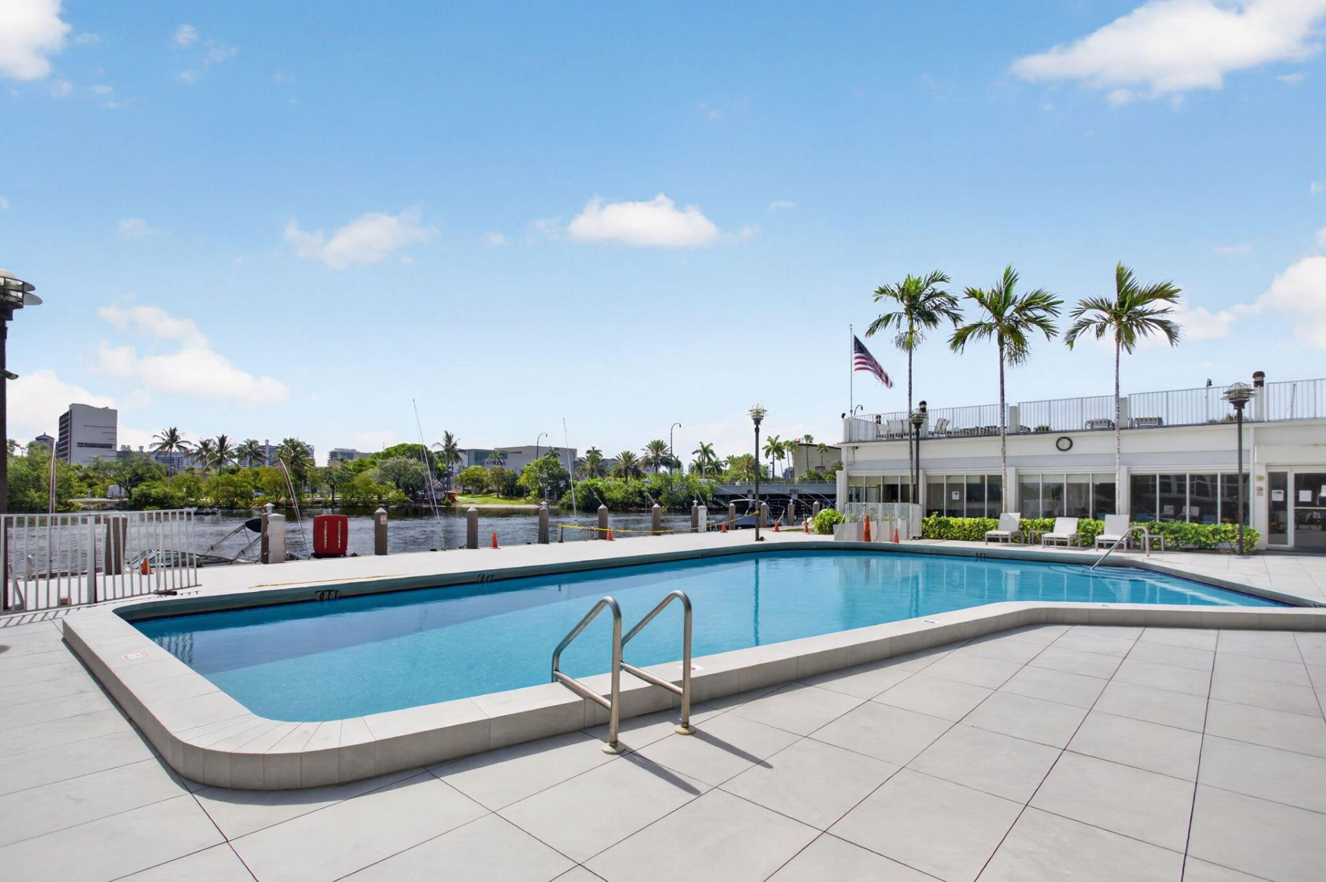 1170 N Federal Highway, Unit 305, Fort Lauderdale, FL 33304 Photo
