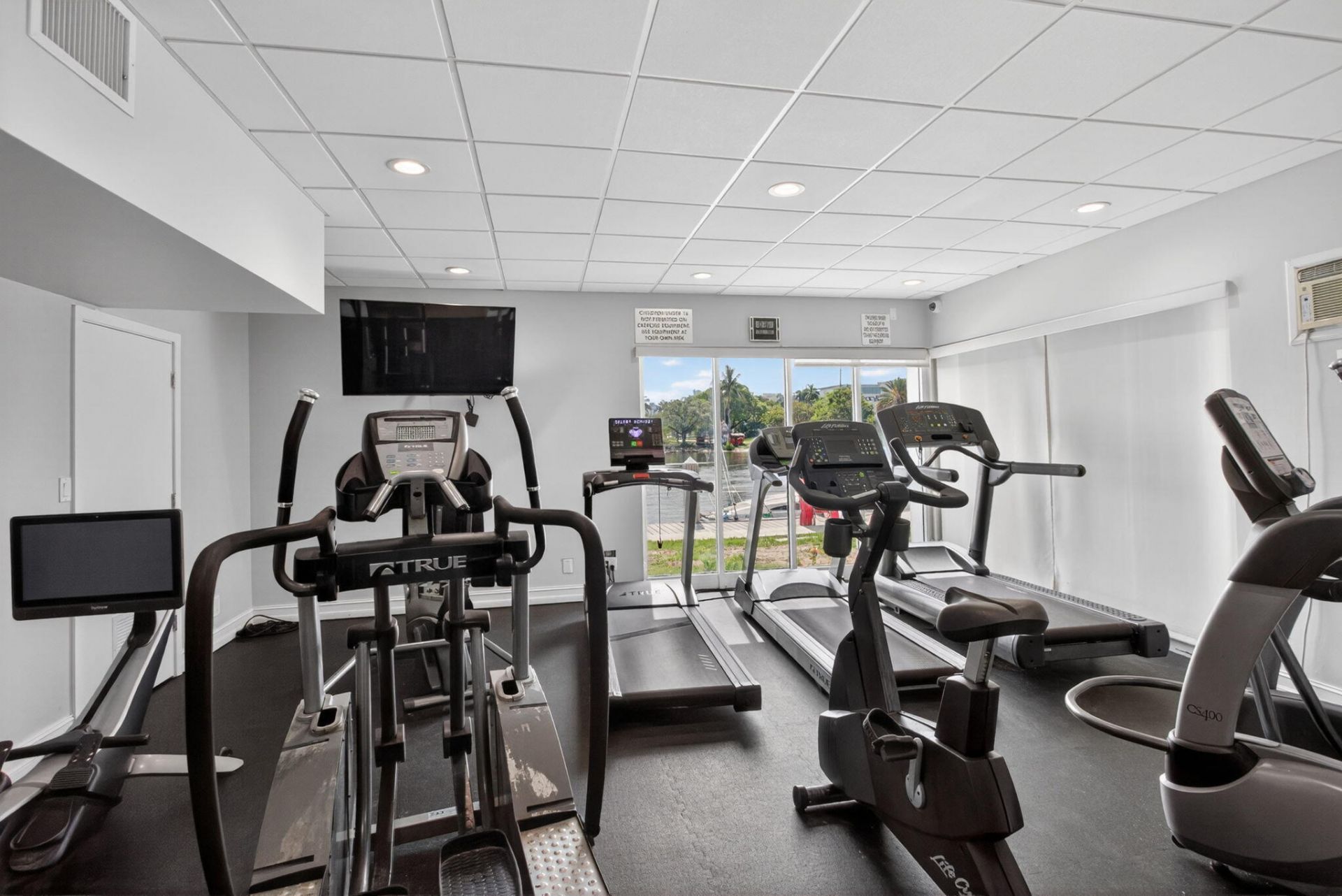 1170 N Federal Highway, Unit 305, Fort Lauderdale, FL 33304 Photo