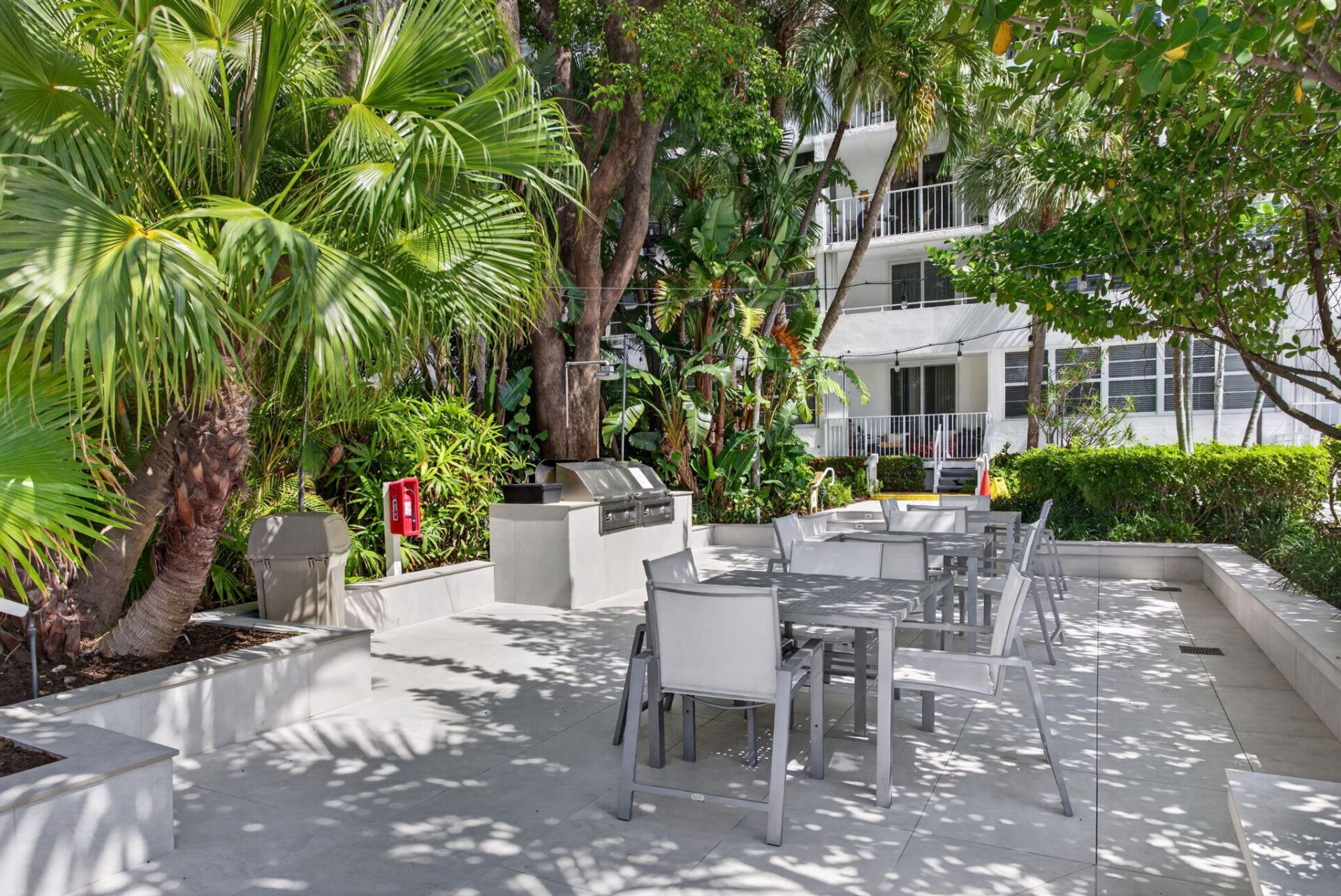 1170 N Federal Highway, Unit 305, Fort Lauderdale, FL 33304 Photo
