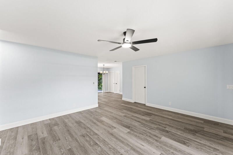 11852 N 47th Rd Road N, The Acreage, FL 33411 Photo