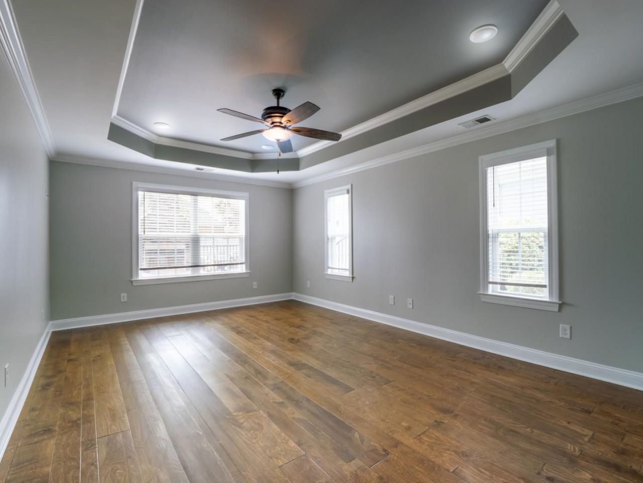 925 Bluffview Dr.  Photo 24